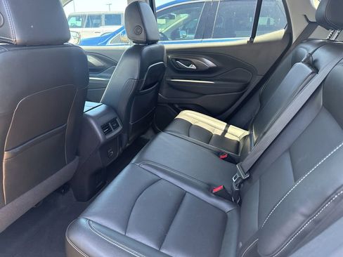 Used 2024 GMC Terrain SLT FWD image 5