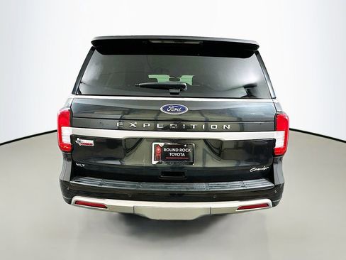 Used 2024 Ford Expedition XLT image 6
