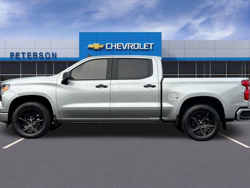 Used 2025 Chevrolet Silverado 1500 Custom image 7