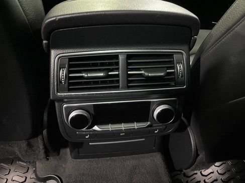 Used 2017 Audi Q7 3.0T Prestige image 26