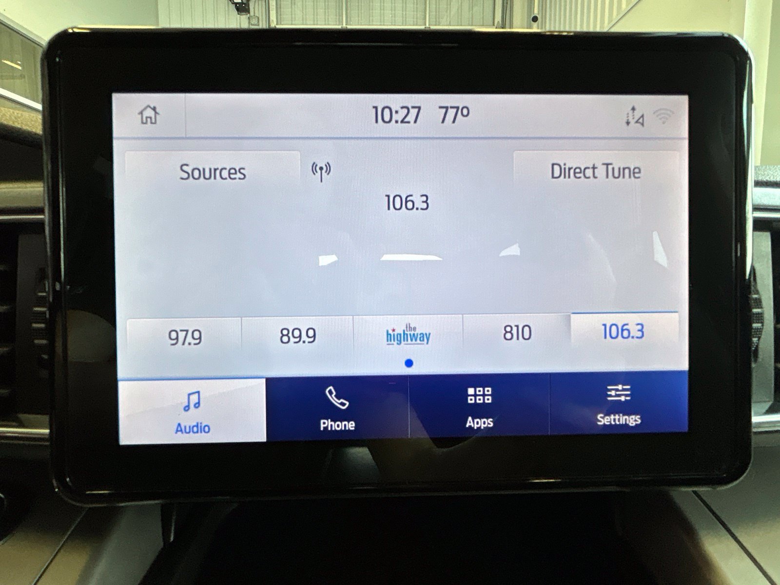 Used 2020 Ford Explorer XLT w/ Equipment Group 202A AWD/4WD image 30