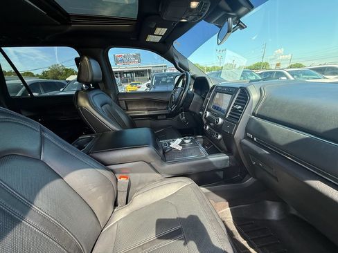 Used 2021 Ford Expedition Max Limited AWD/4WD image 26