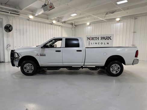 Used 2018 RAM 2500 Tradesman w/ Chrome Appearance Group image 2