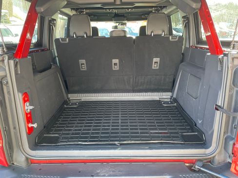 Used 2024 Ford Bronco Black Diamond image 7