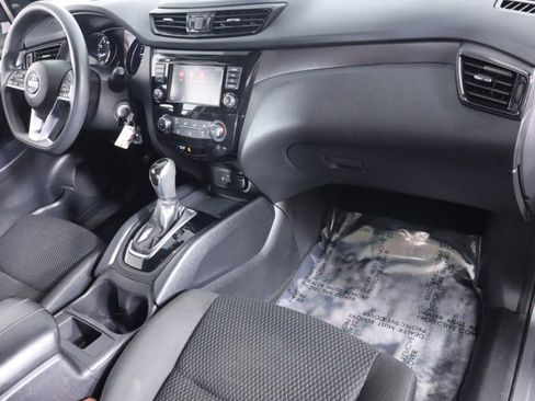 Used 2021 Nissan Rogue Sport S image 36