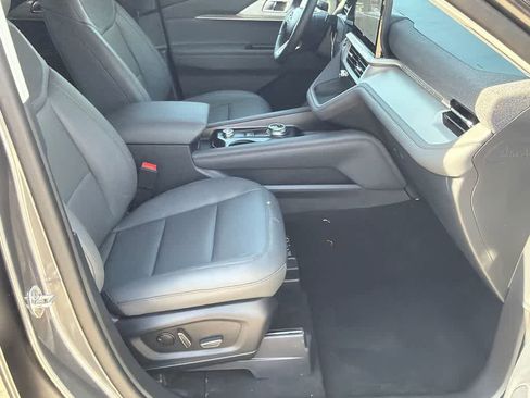 New 2026 Ford Explorer Active w/ Active Comfort Package RWD image 12