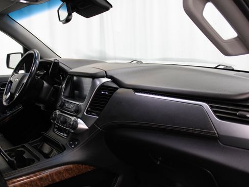 Used 2018 Chevrolet Tahoe Premier AWD/4WD image 30