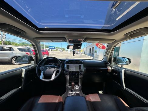 Used 2020 Toyota 4Runner Limited AWD/4WD image 5