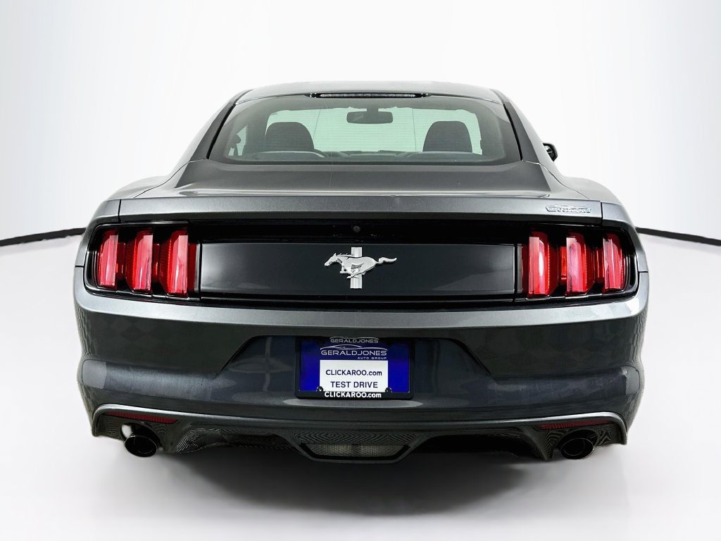 Used 2016 Ford Mustang Coupe RWD image 14