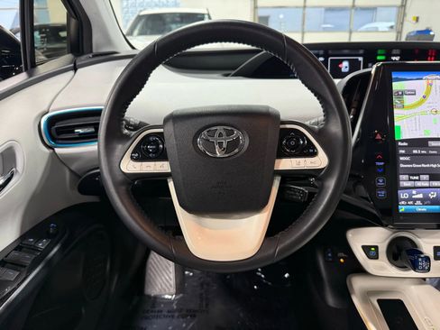 Used 2019 Toyota Prius Prime Premium image 14