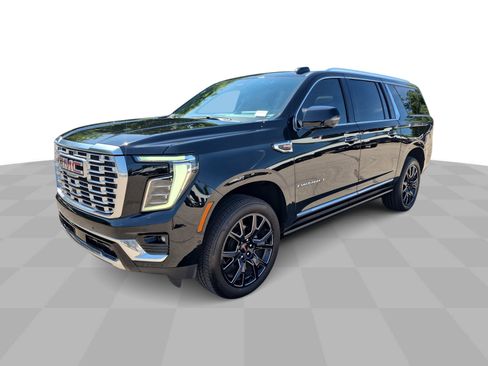 Certified 2025 GMC Yukon XL Denali w/ Sun & Power Step Package AWD/4WD image 5
