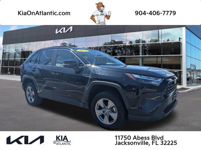 Used 2024 Toyota RAV4 XLE FWD image 1