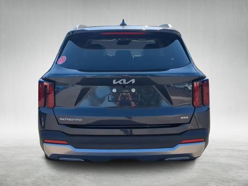 New 2026 Kia Sorento S image 4