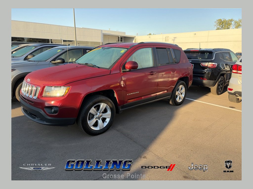 Used 2014 Jeep Compass Latitude FWD image 1