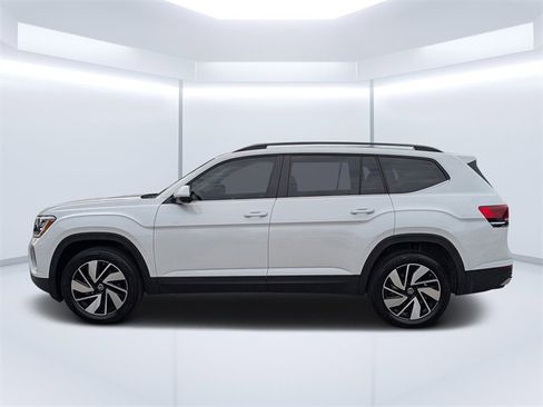 New 2026 Volkswagen Atlas SE image 6