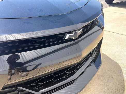 Used 2017 Chevrolet Camaro SS RWD image 34