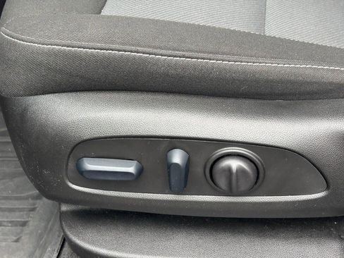 Certified 2024 Chevrolet Blazer LT w/ Convenience Package image 15