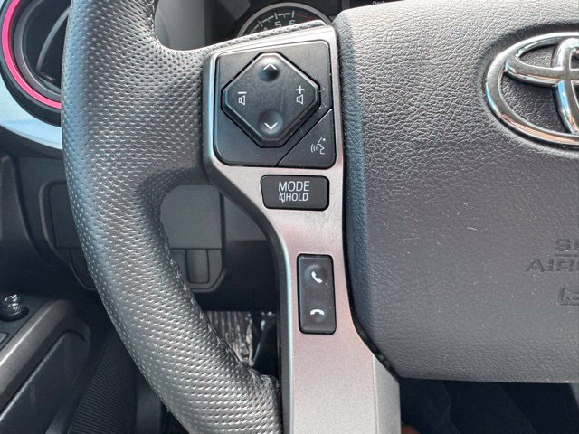Used 2022 Toyota Tacoma SR5 AWD/4WD image 43