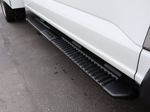 New 2025 Ford F550 4x4 Crew Cab Super Duty w/ XL Chrome Package image 21