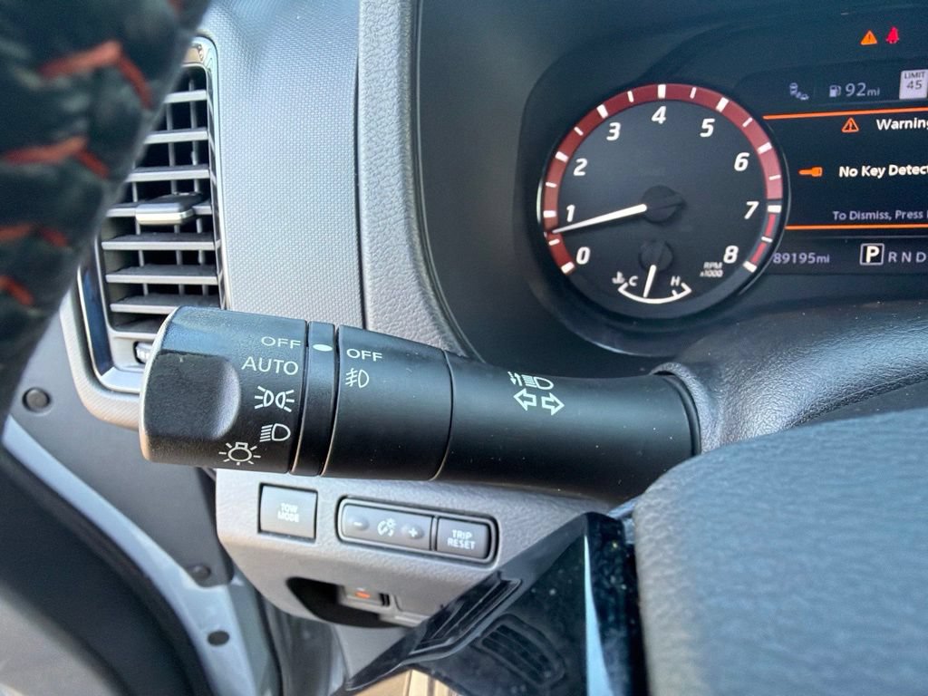 Used 2022 Nissan Frontier PRO-4X AWD/4WD image 28