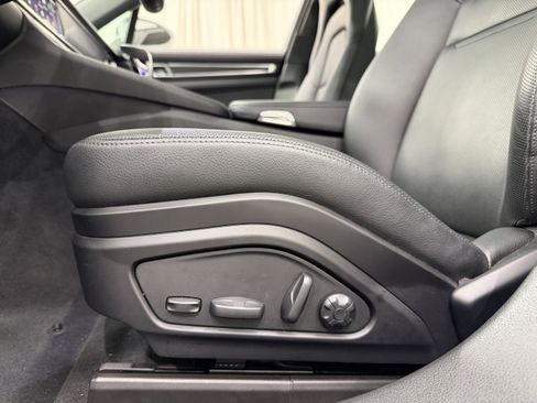 Certified 2023 Porsche Panamera 4 Platinum Edition w/ Assistance Package AWD/4WD image 31