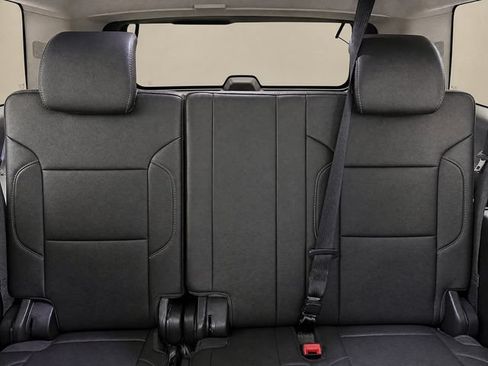 Used 2019 GMC Yukon XL SLT w/ Graphite Performance Edition RWD image 12