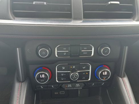 Used 2021 Chevrolet Tahoe RST AWD/4WD image 8