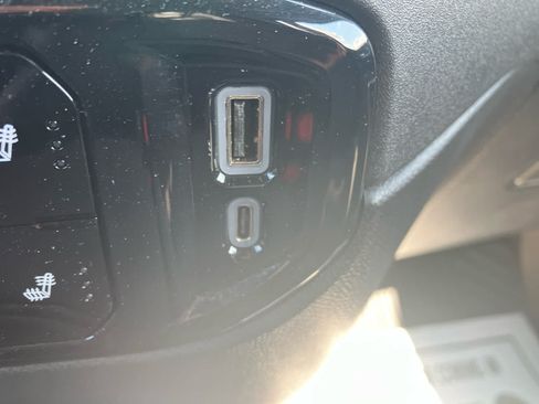 Used 2026 Chevrolet Silverado 1500 LT AWD/4WD image 34