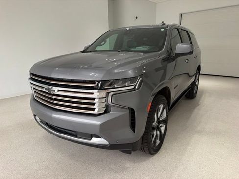 Certified 2021 Chevrolet Tahoe High Country w/ Premium Package AWD/4WD image 3