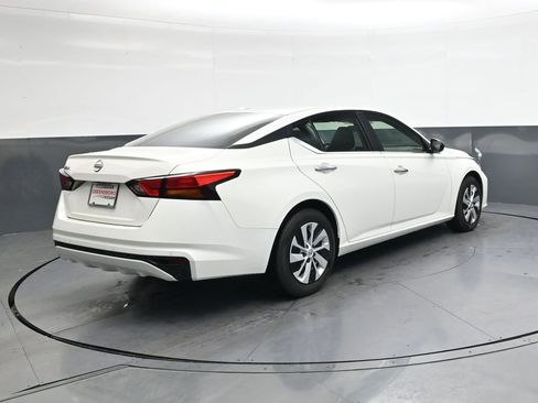 Certified 2025 Nissan Altima 2.5 S image 4