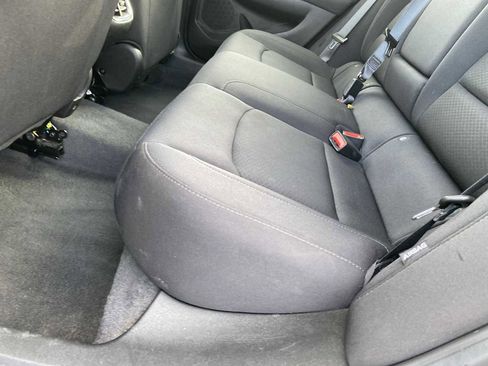 Used 2024 Chevrolet Malibu LT image 30