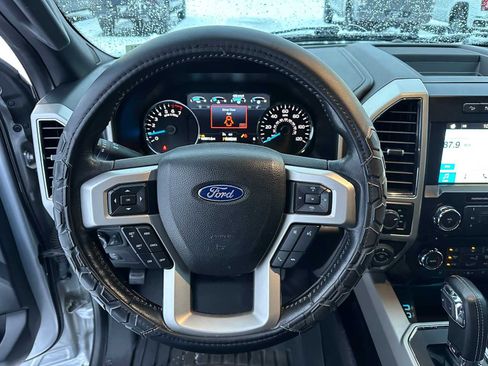 Used 2017 Ford F150 Lariat image 22