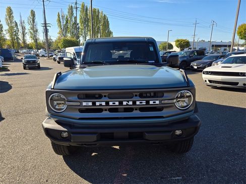 Used 2021 Ford Bronco Big Bend image 2