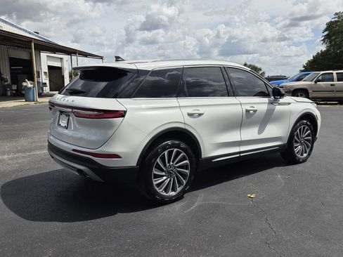 Used 2023 Lincoln Corsair Reserve image 9