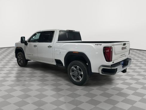 Used 2025 GMC Sierra 2500 SLT w/ SLT Convenience Package AWD/4WD image 3