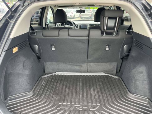 Used 2017 Honda HR-V EX image 10
