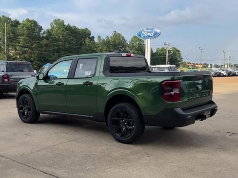 New 2025 Ford Maverick XLT w/ Black Appearance Package image 4