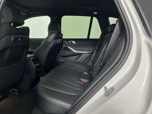 Used 2026 BMW X5 xDrive40i w/ Parking Assistance Package AWD/4WD image 19