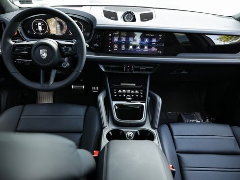 New 2026 Porsche Cayenne Turbo image 29