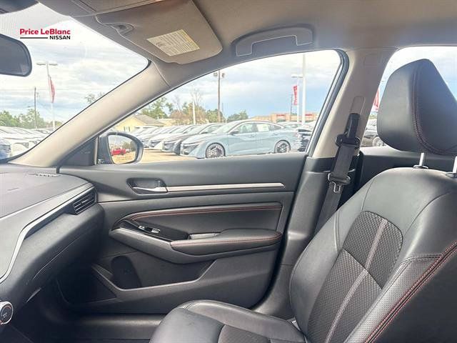 Certified 2023 Nissan Altima 2.5 SR FWD image 14