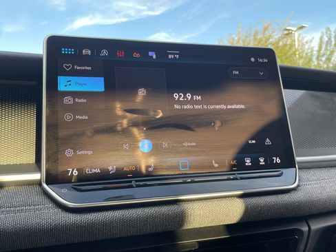 Used 2025 Volkswagen Tiguan S image 21