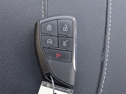 Certified 2025 Chevrolet Traverse LT image 25