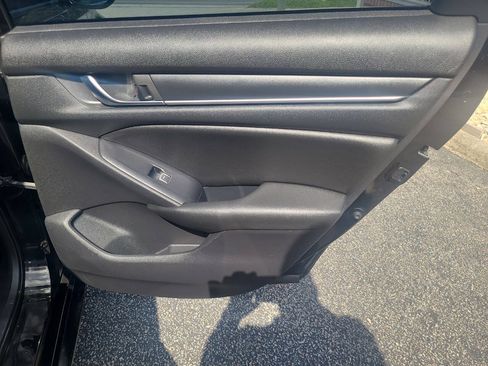 Used 2020 Honda Accord Sport image 32