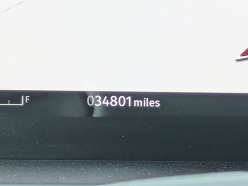 Certified 2024 Land Rover Defender 110 X-Dynamic SE image 11