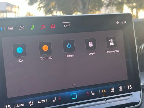 New 2026 Volkswagen Tiguan SE R-Line image 17