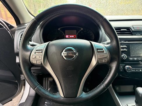Used 2015 Nissan Altima 2.5 SV FWD image 21