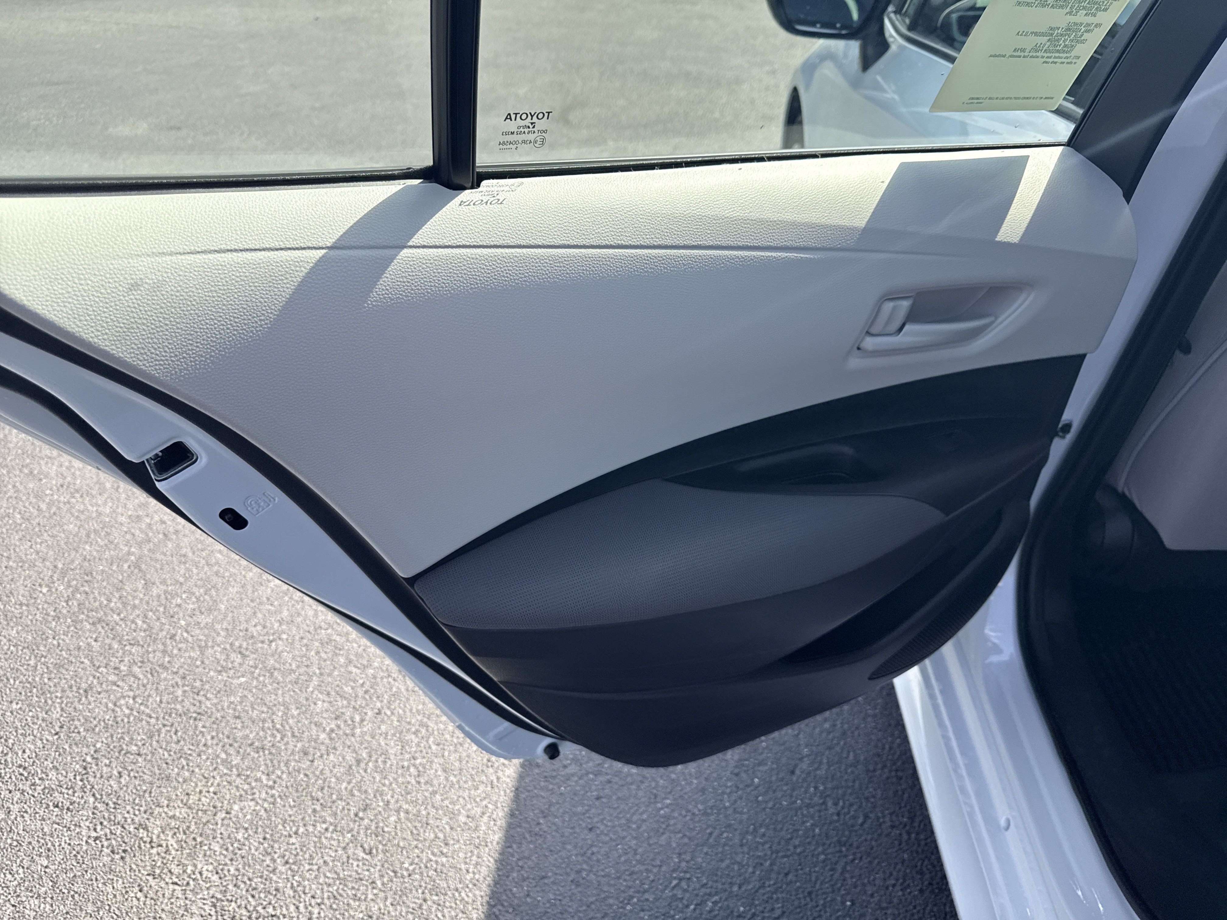 Used 2025 Toyota Corolla LE FWD image 26