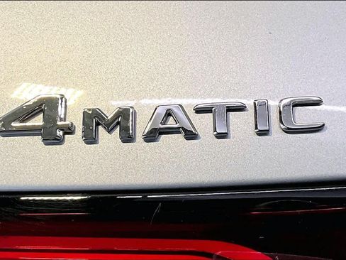 Used 2026 Mercedes-Benz GLC 300 4MATIC image 10