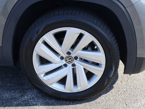 Used 2023 Volkswagen Atlas Cross Sport SE w/ Panoramic Sunroof Package image 10