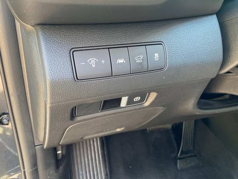 Used 2023 Hyundai Santa Fe SEL FWD image 15
